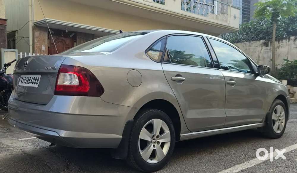 Skoda Rapid 2017 Petrol Well Maintained
.