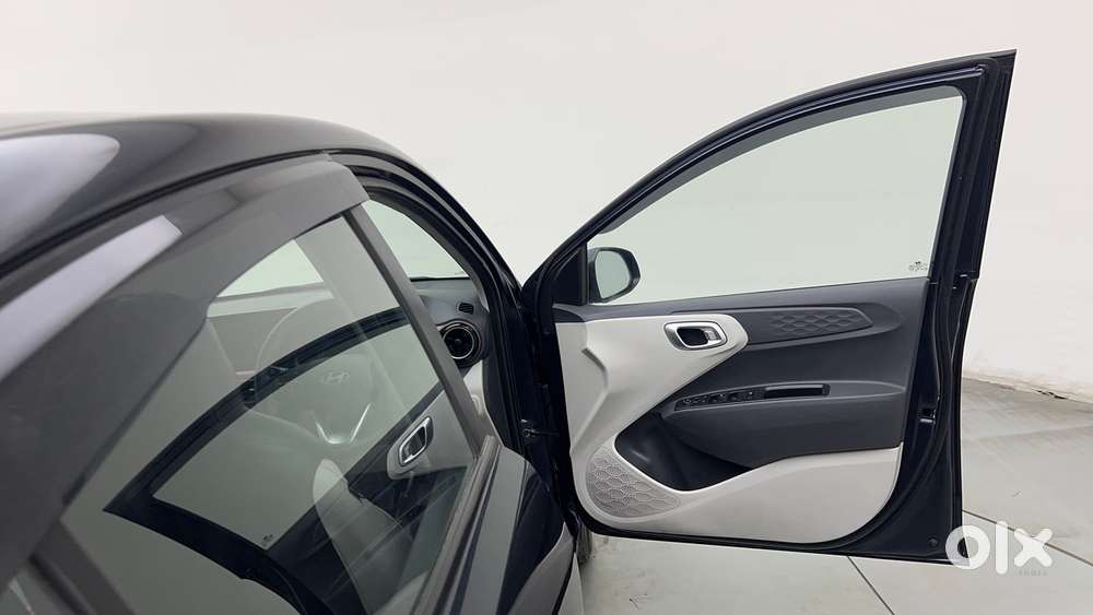 Hyundai Aura 1.2 Sx Cng, 2024, Cng & Hybrids