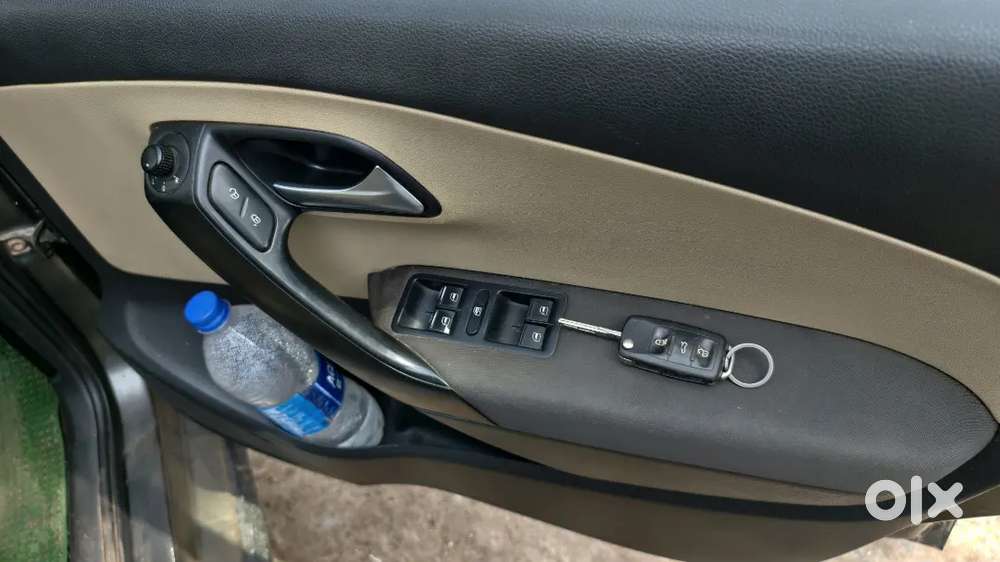Hyundai Aura 1.2 Petrol 2014