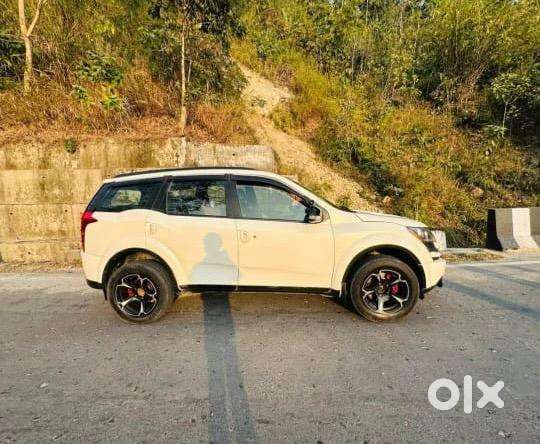Mahindra Xuv500 2014 Petrol Well Maintained