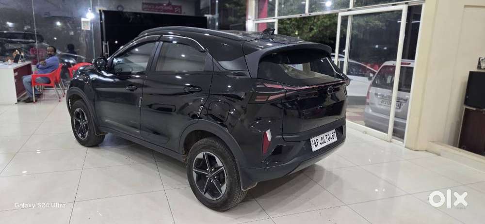 Tata Nexon 1.5 Revotorq Xza Plus (l) Dark Edition, 2026, Petrol