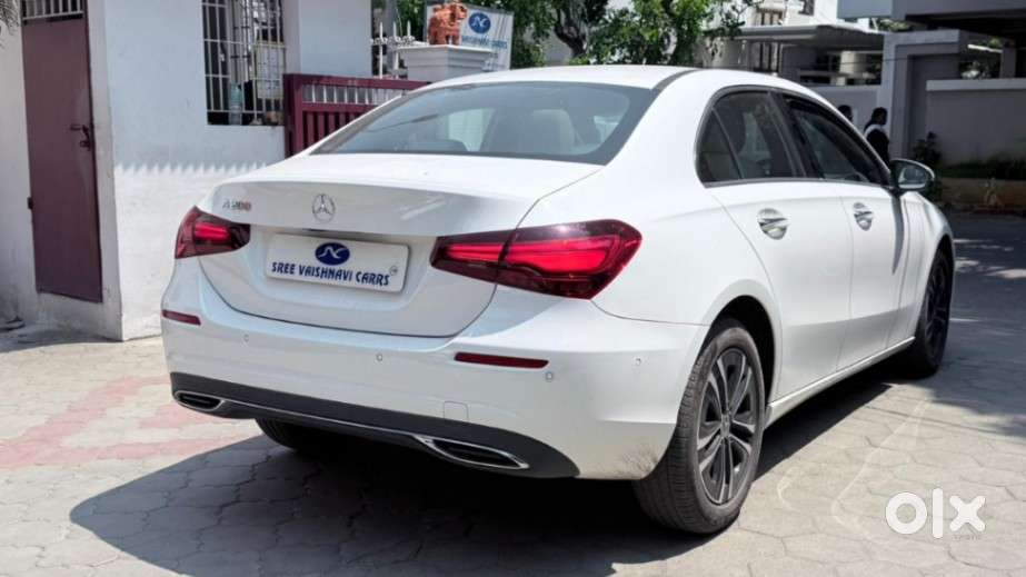 Mercedes-benz A-class Limousine 1.3 A 200, 2023, Petrol