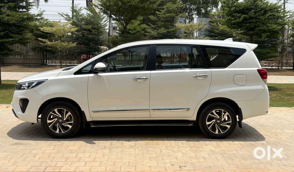 Toyota Innova Crysta 2.4 G Mt, 2021, Diesel