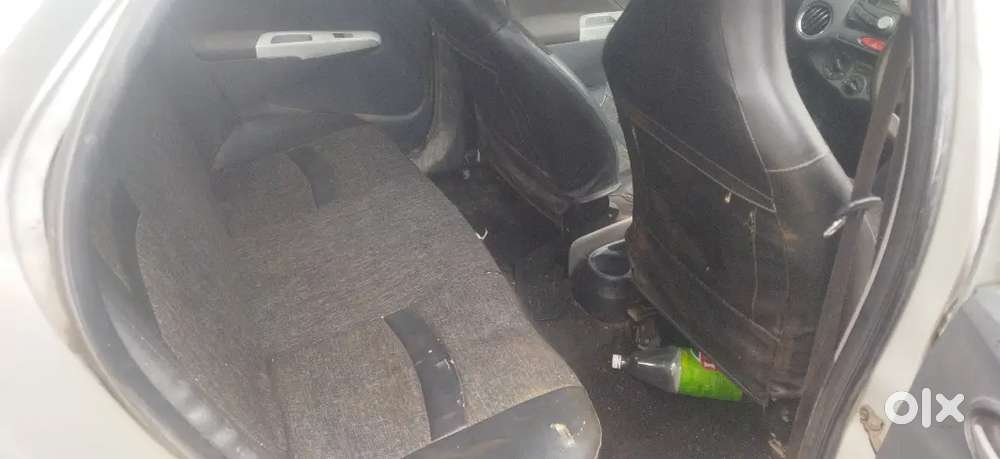Toyota Etios Xclusive 2012