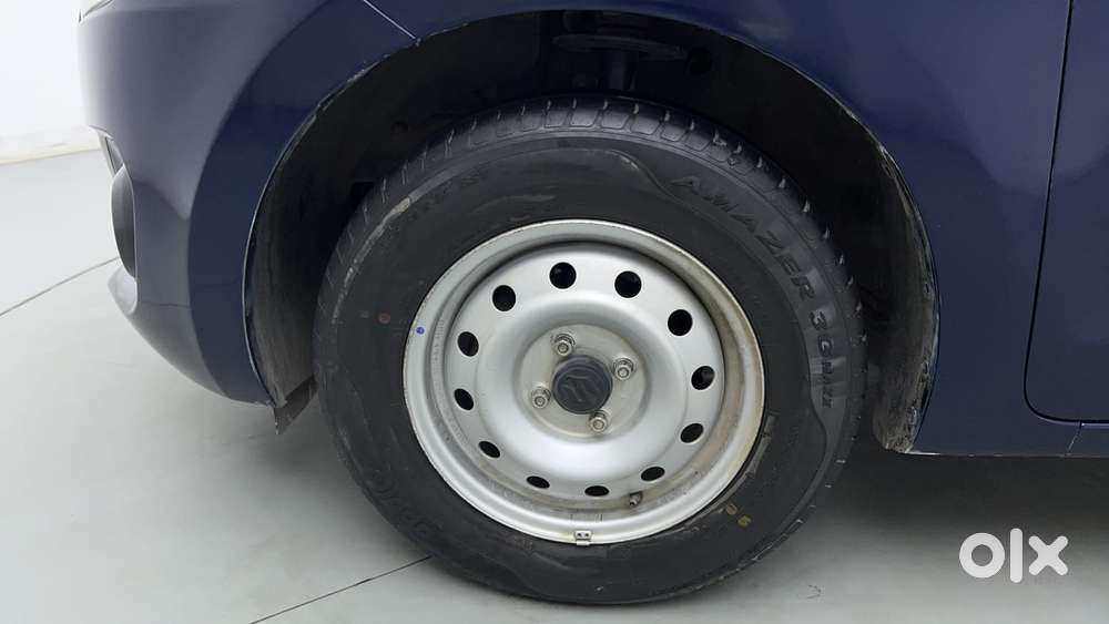 Maruti Suzuki Swift 1.3 Lxi, 2020, Petrol