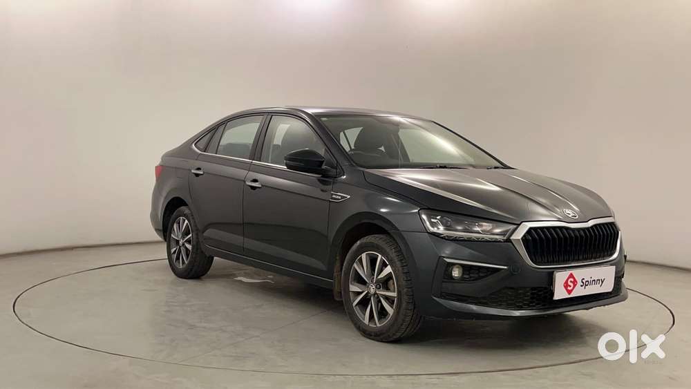 Skoda Slavia Style 1.0l Tsi Mt, 2023, Petrol