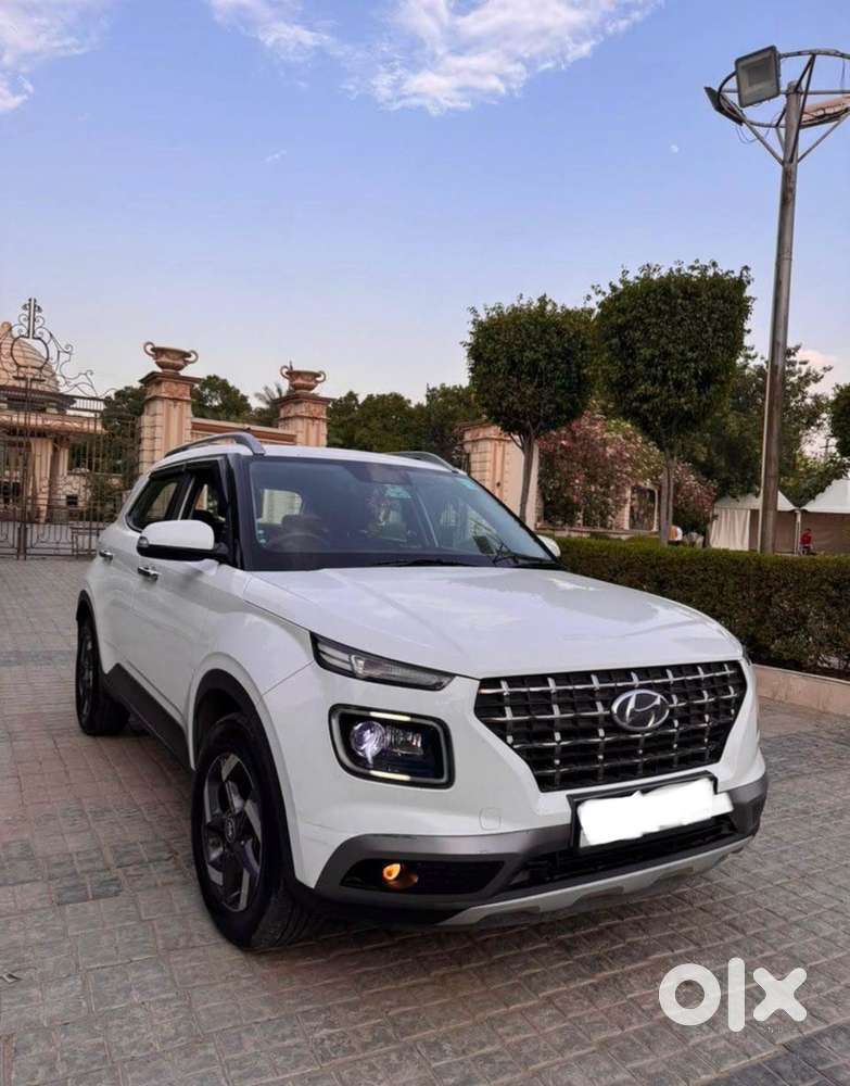 Hyundai Venue Sx (o) 2019 Model Sunroof New Tyre Touch Screen Ok