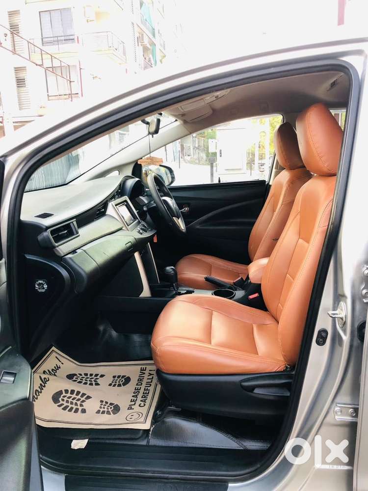 Toyota Innova Crysta 2.8 Gx At 8 Seater, 2017, Diesel