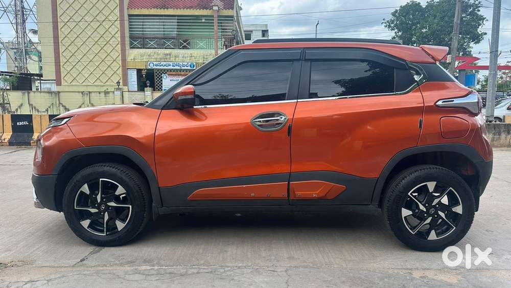 Tata Punch 1.2 Revotron Creative Dual Tone, 2022, Petrol