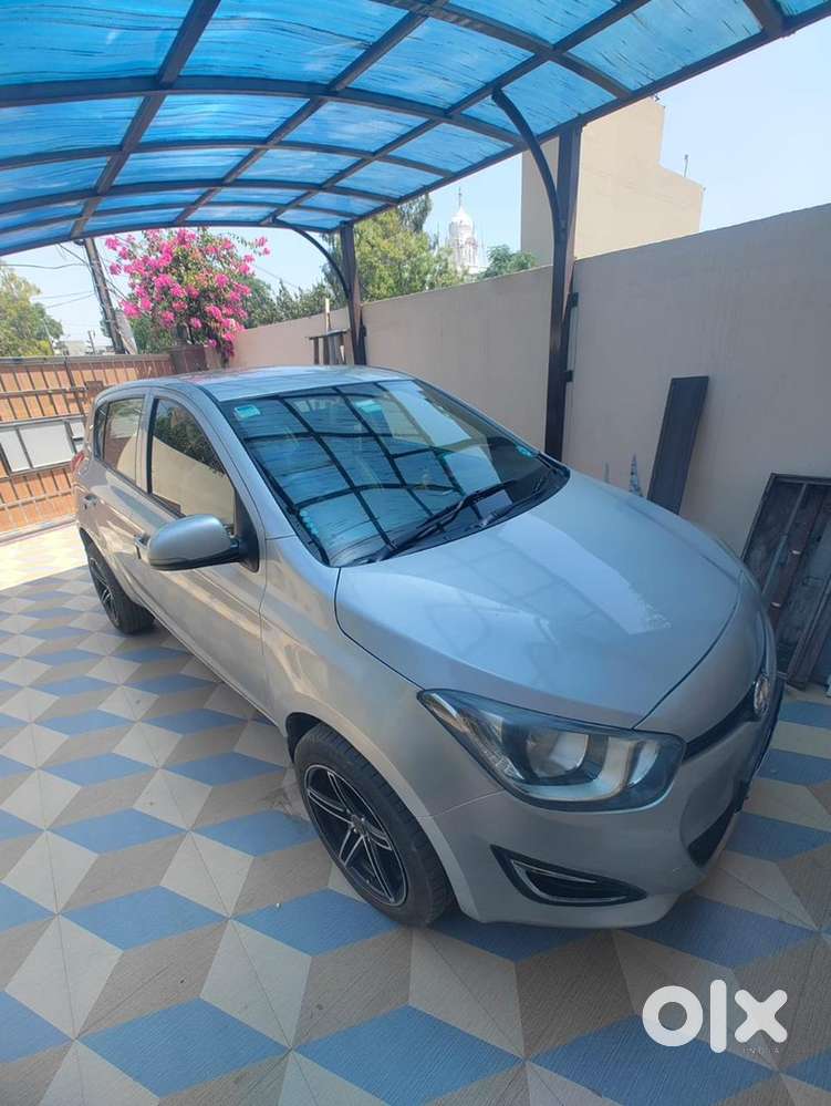 Hyundai I20 2012 Diesel 102400 Km Driven