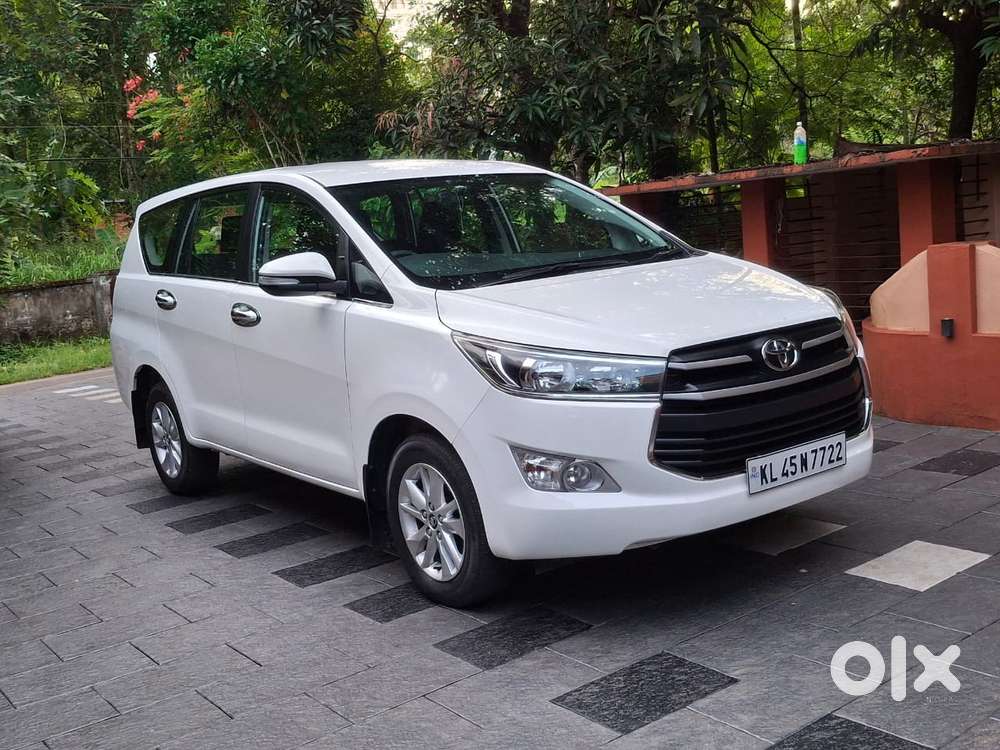 Toyota Innova Crysta 2.8 Gx At, 2016, Diesel