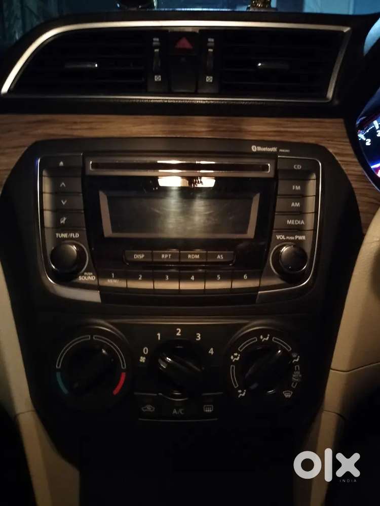 Maruti Suzuki Ciaz 2018 Petrol Well Maintained Beautiful Grey Colour