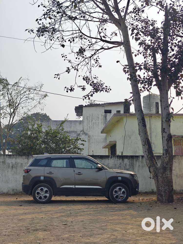 Maruti Brezza Lxi 2025