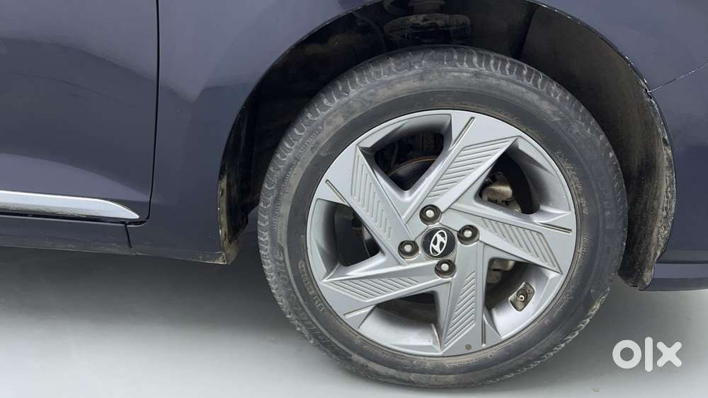 Hyundai Verna 1.5 Sx Vtvt Ivt, 2022, Petrol