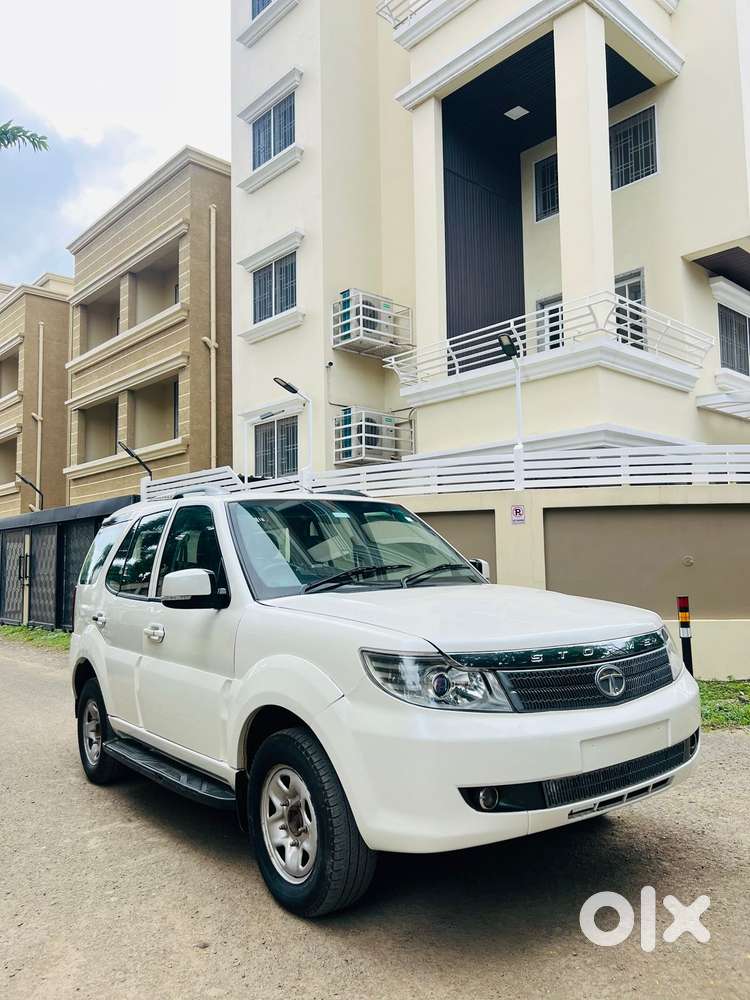 Tata Safari Storme Lx, 2014, Diesel