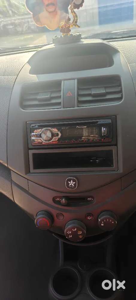 Chevrolet Beat Ls Petrol 2011