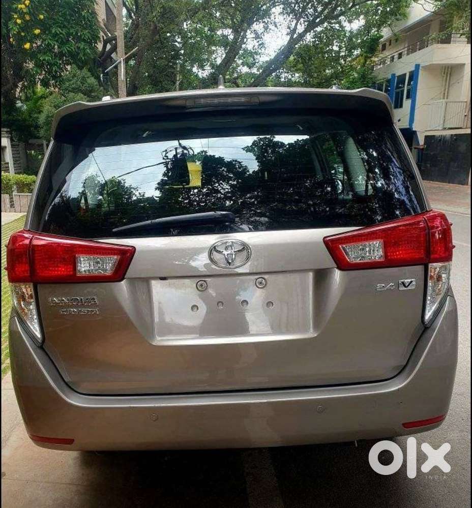 Toyota Innova Crysta 2.4 V, 2016, Diesel
