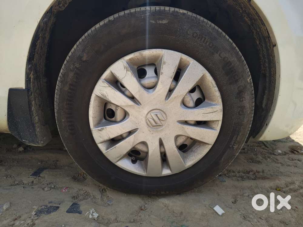 Maruti Suzuki Swift Lxi Option, 2015, Petrol