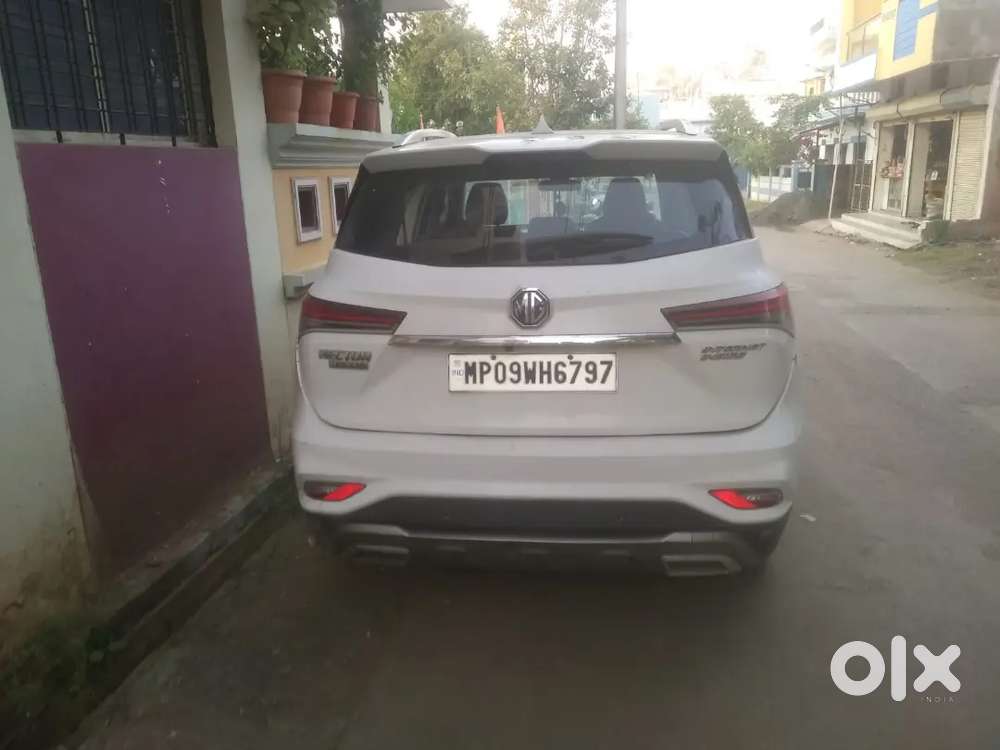 Mg Hector Plus