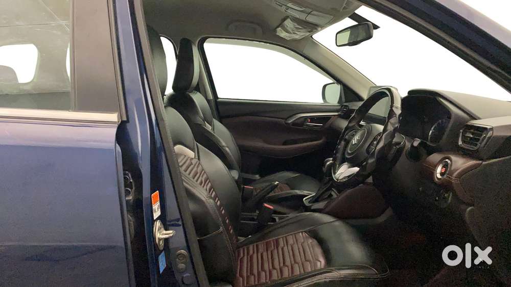 Maruti Suzuki Grand Vitara 1.5 Zeta Smart Hybrid At, 2023, Petrol
