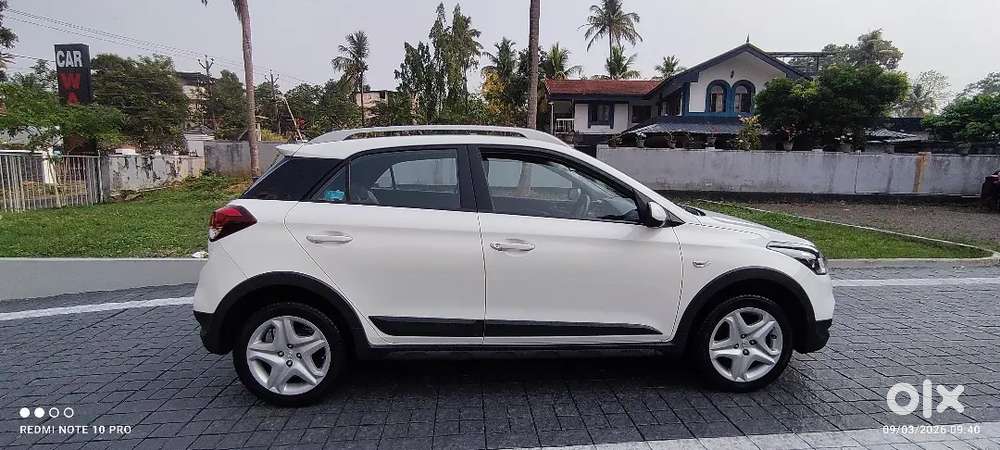 I 20 Active Petrol (22000 Kms)