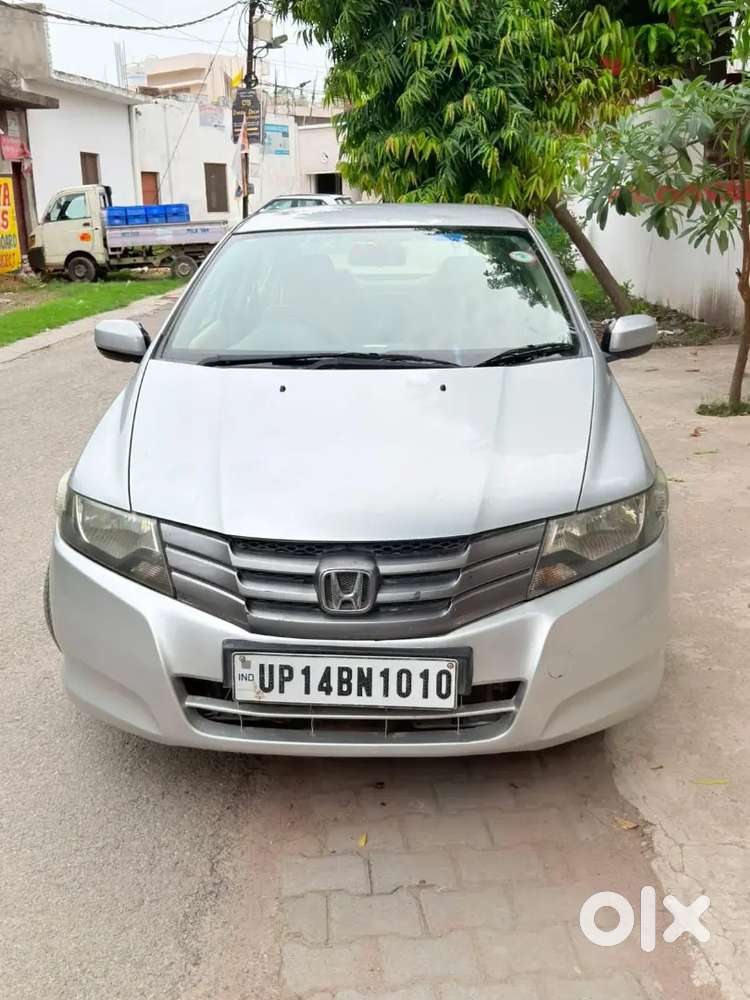 Honda City 1.5 V 2011
