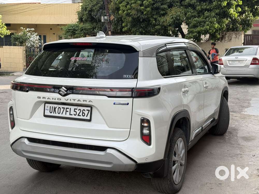 Maruti Suzuki Grand Vitara 1.5 Delta Smart Hybrid At, 2023, Petrol