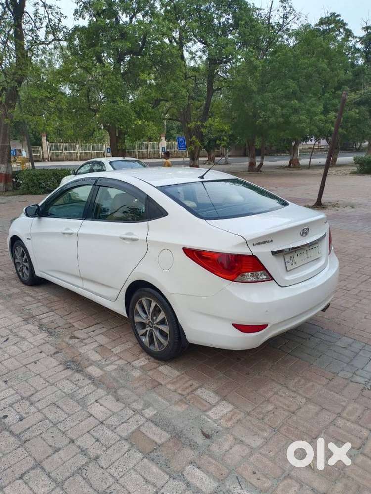 Hyundai Verna 1.6 Sx Vtvt At, 2014, Petrol