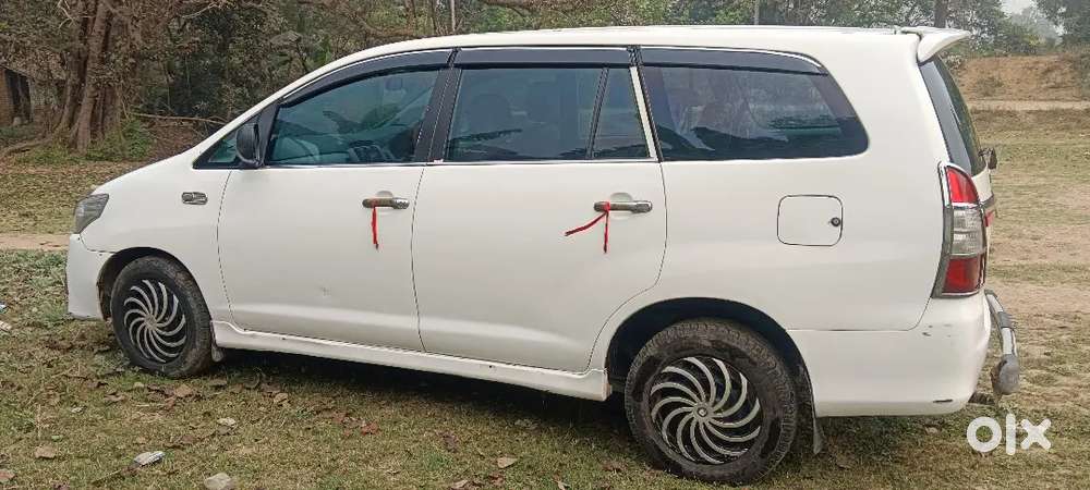 Toyota Innova Diesel 7 Str 2013