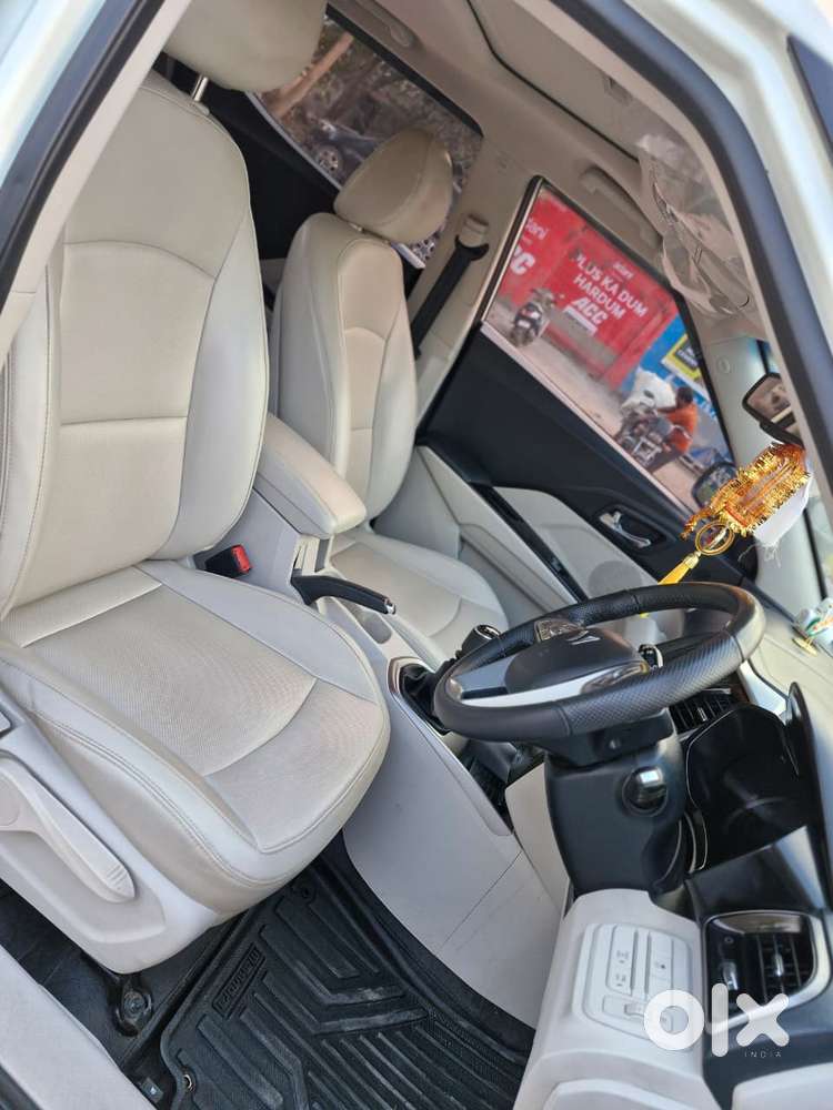 Mahindra Xuv300 W8 Option Diesel, 2023, Diesel