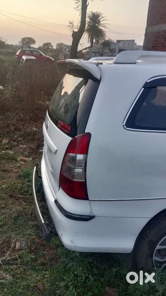 Toyota Innova 2016 Diesel 120000 Km Driven