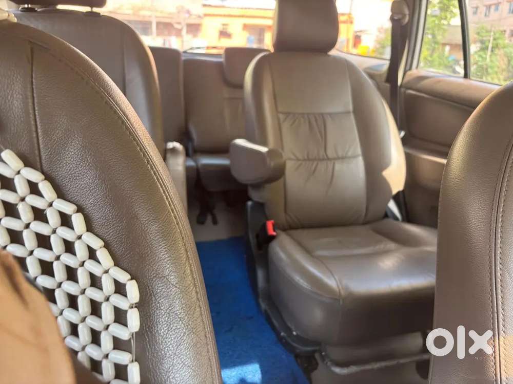 Toyota Innova 2015