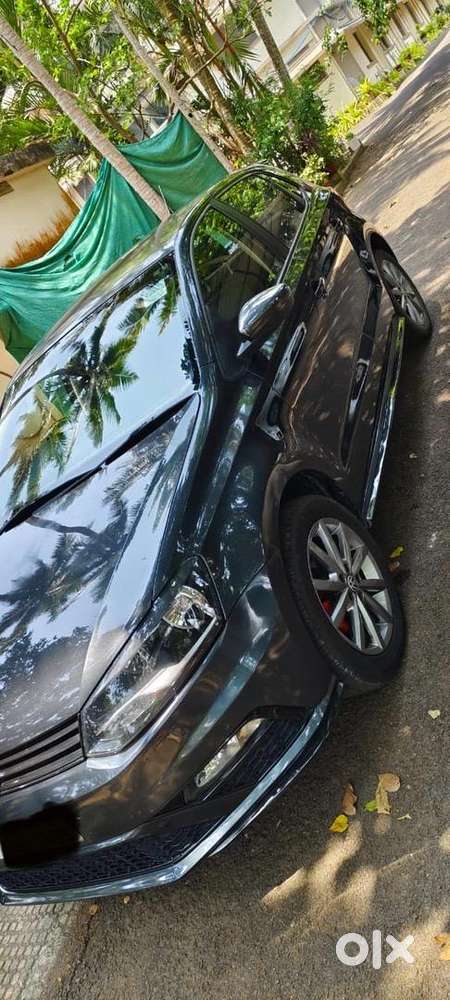 Perfect Condition, With Leathered Seats And Cooling Interiors