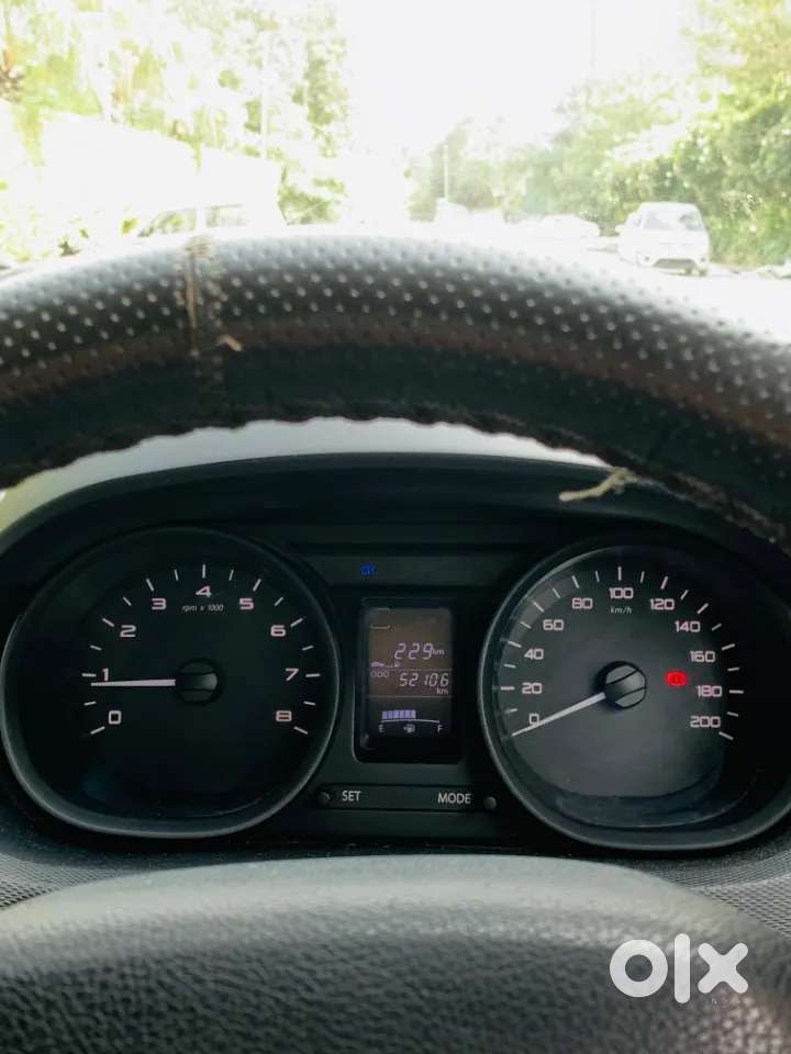 Tata Tiago 1.2 Revotron Xm, 2017, Petrol