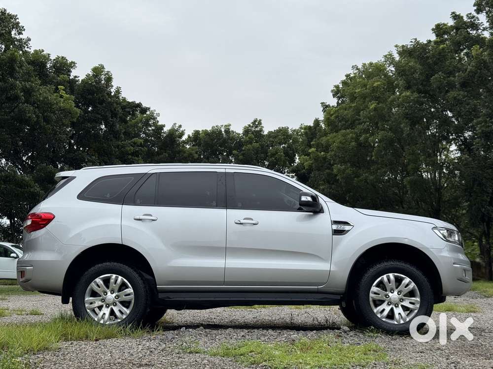 Ford Endeavour 2.2 Trend At 4x2, 2016, Diesel
