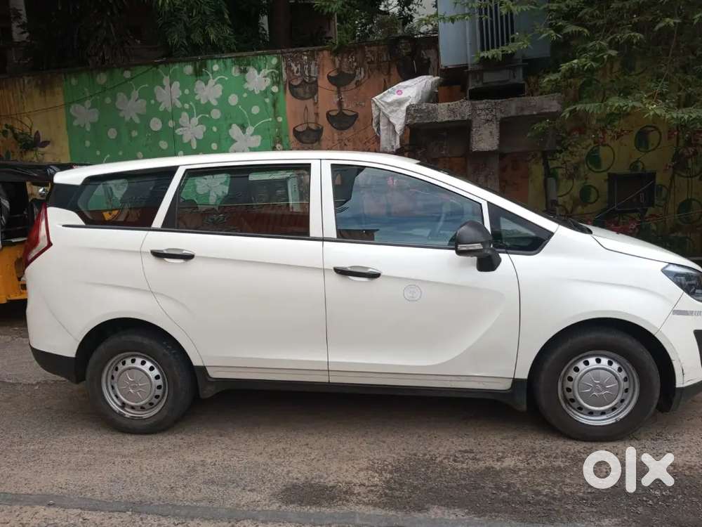 Mahindra Marazzo Diesel 2020