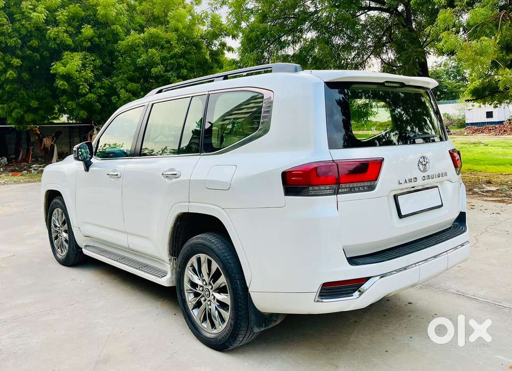 Toyota Land Cruiser 3.3 Zx Diesel, 2023, Diesel