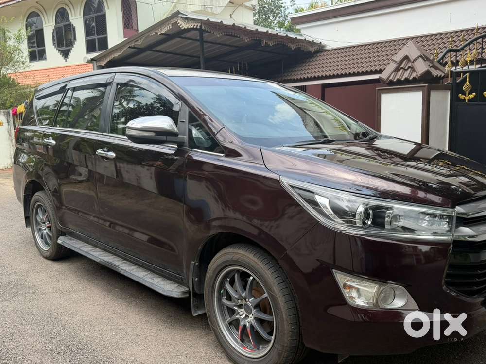 Toyota Innova Crysta 2017
