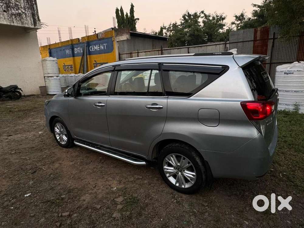 Toyota Innova Crysta