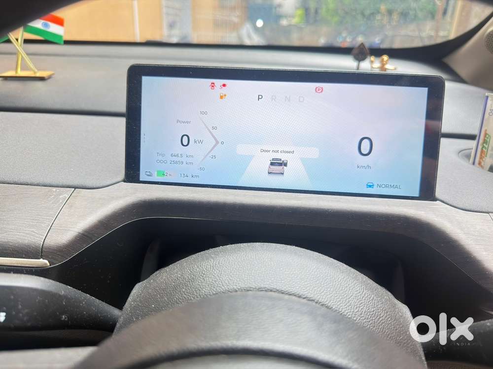 Mg Windsor Ev Essence 2025