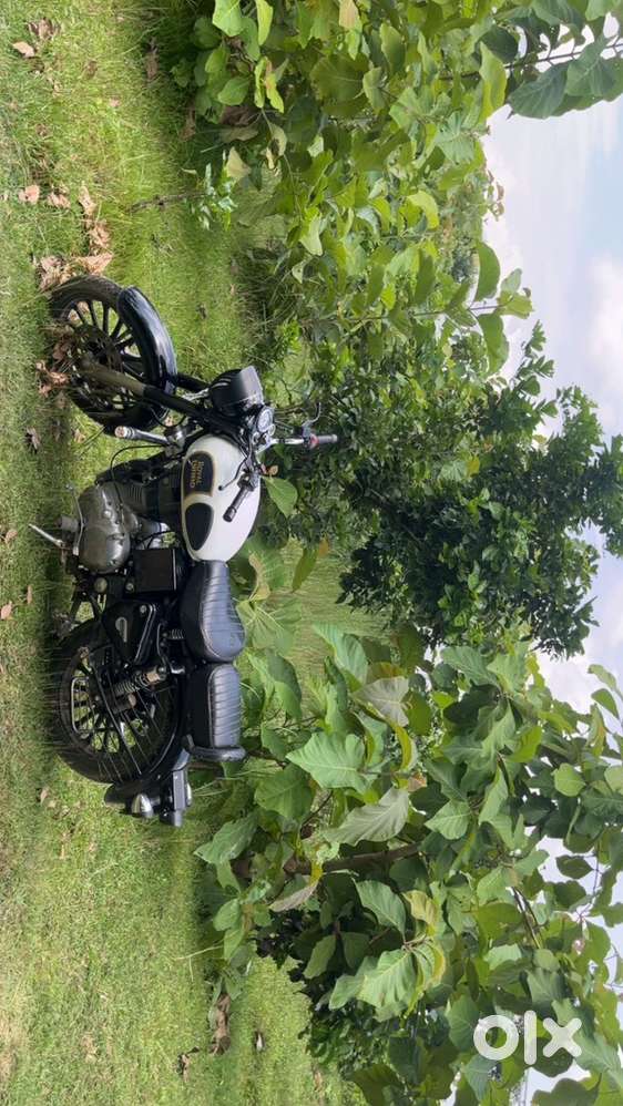Royal Enfield Classic 350 2018 km driven (Ampier model)