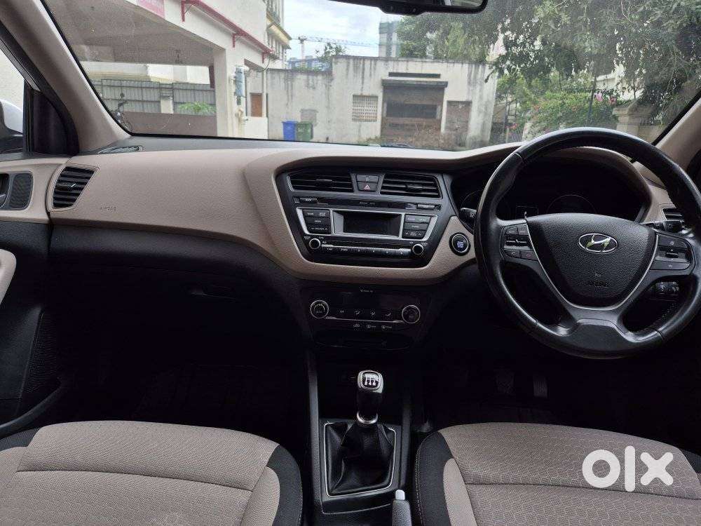 Hyundai I20 Asta (o) 1.2 Mt Dual Tone, 2016, Petrol