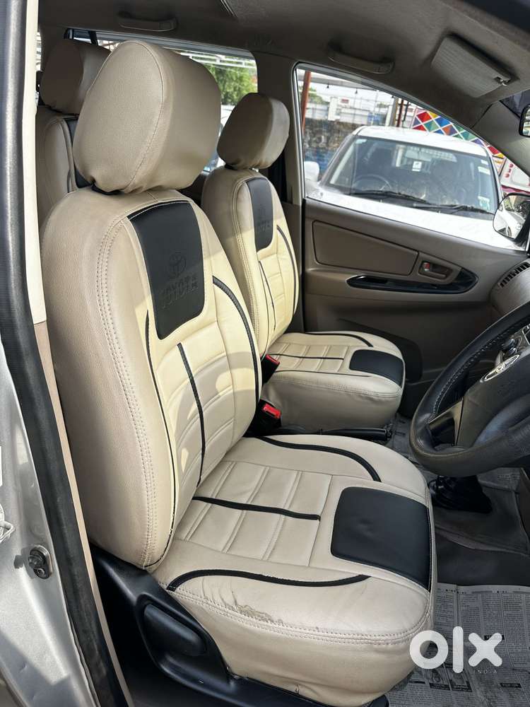 Toyota Innova 2.5 G (diesel) 8 Seater, 2015, Diesel