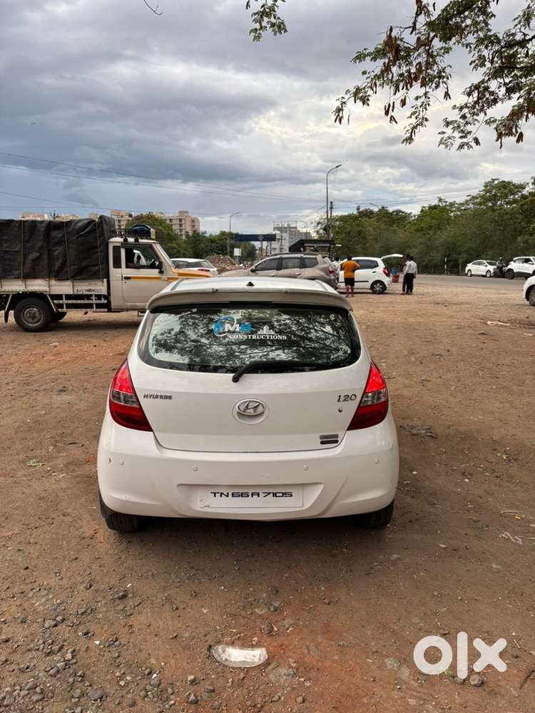 Hyundai I20 Asta Petrol 2010