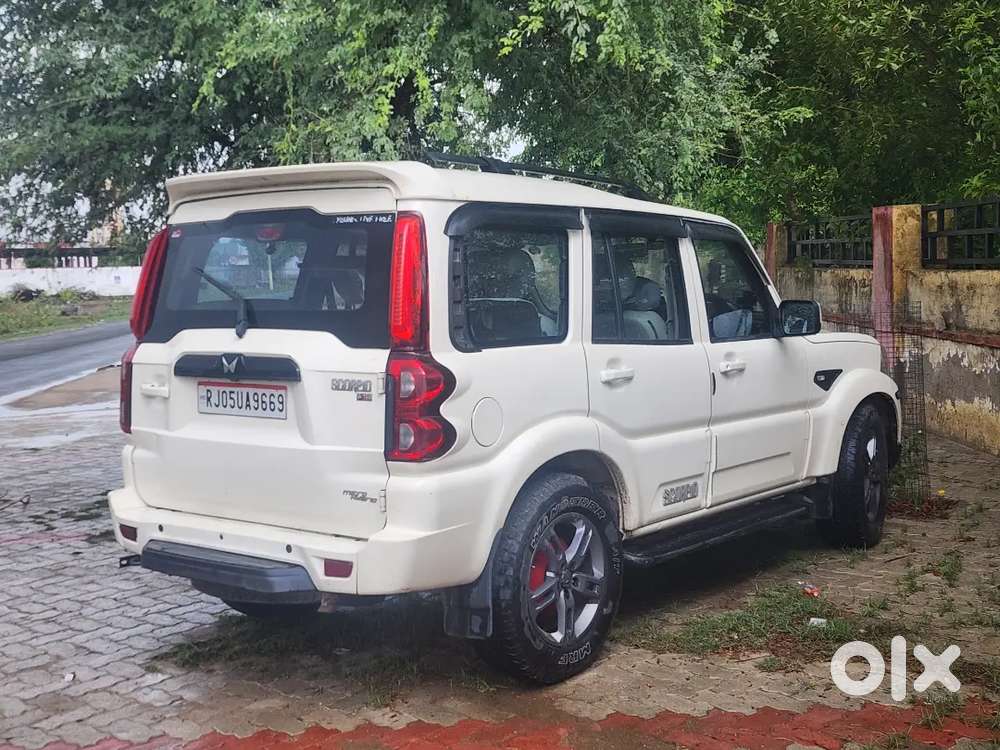 S11 Converted,bs6,with Dash Cam ,all Power Window, Steering C ,18 Inch