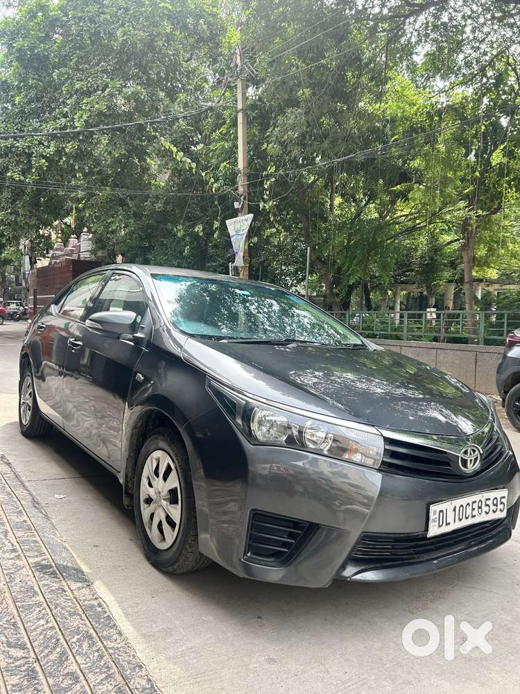 Toyota Corolla Altis 1.8 J, 2015, Petrol