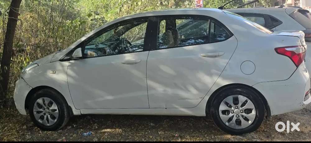 Hyundai Xcent Diesel 2018 Variant