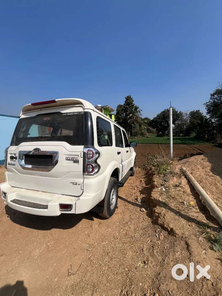 Mahindra Scorpio 2016 Diesel 165000 Km Driven