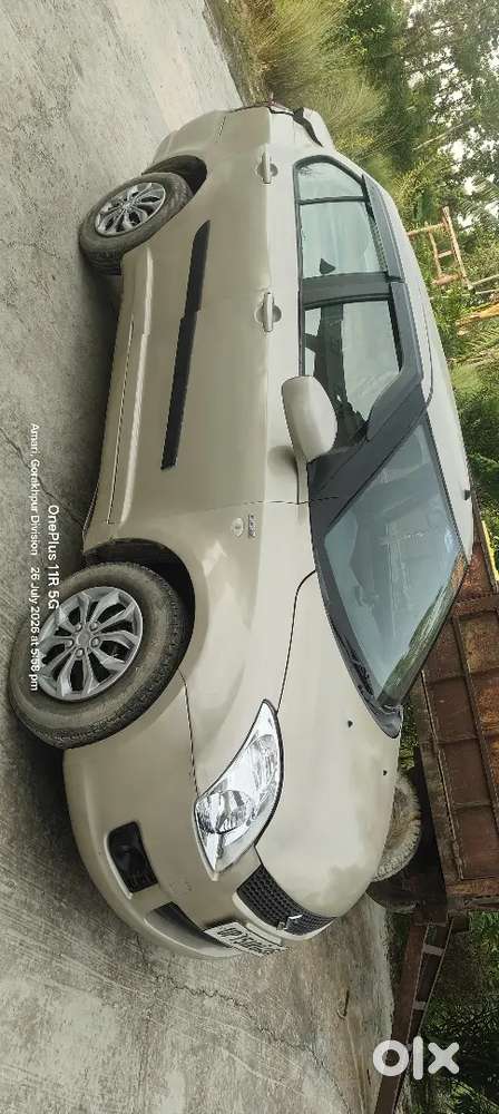 Maruti Suzuki Dzire Tour 2010  / 5 शाल कागज रिन्युअल हो गया है