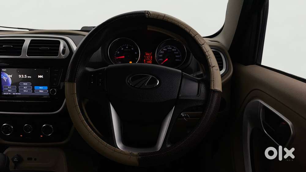 Mahindra Tuv 300 T10, 2018, Diesel